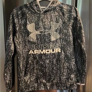Boys Coldgear Under Armour Hoodie in YMD. Color Black/grey